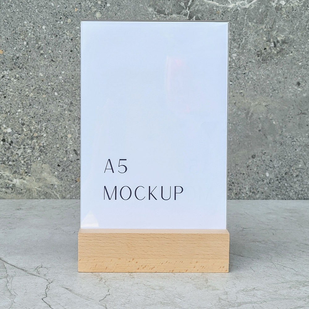 A5-Menühalter aus Buche mit Acrylhalter 150×40×40 mm, Nut 3,5×15 mm, Hartwachs