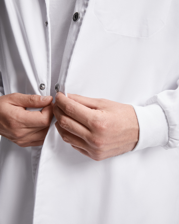 KLEID MIT DRUCKKNÖPFEN UND BÜNDCHEN MEDERI S/2XL WHITE